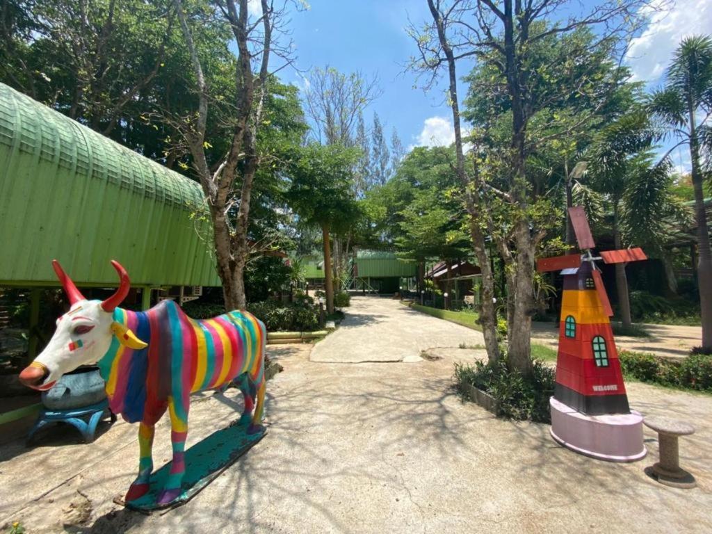 Готель Oyo 966 Boss Khaoyai Ban Bung Toei Екстер'єр фото