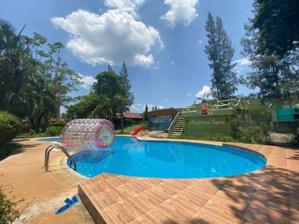 Готель Oyo 966 Boss Khaoyai Ban Bung Toei Екстер'єр фото